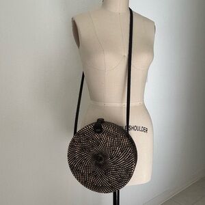 Village Thrive Round Rattan Purse NWOT Canteen Style Black/Natural